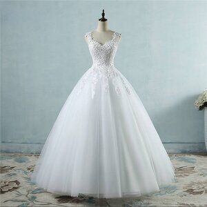 IS-NWT US16 Ball Gown Romantic Wedding Dress Sweetheart Floor Length Sleeveless